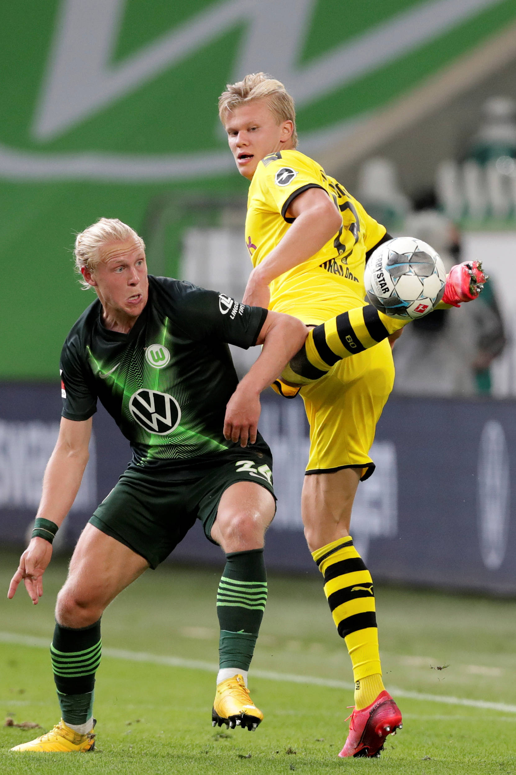 中占据了重 中占据了重