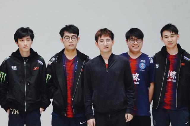 都是吸引众 都是吸引众