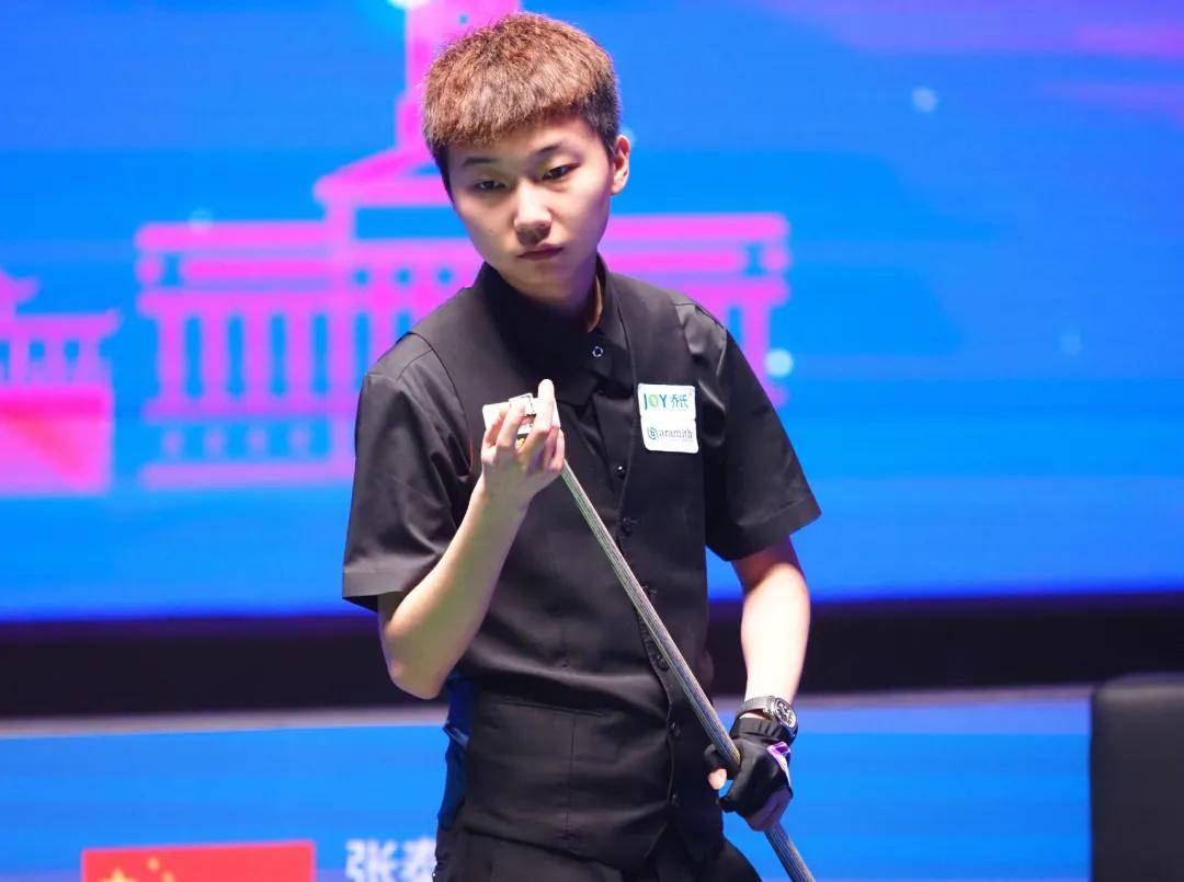 球做出了重 球做出了重